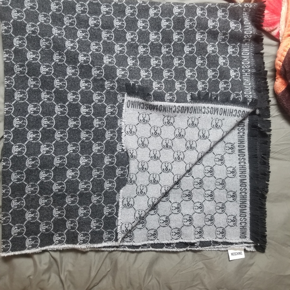Moschino blanket
